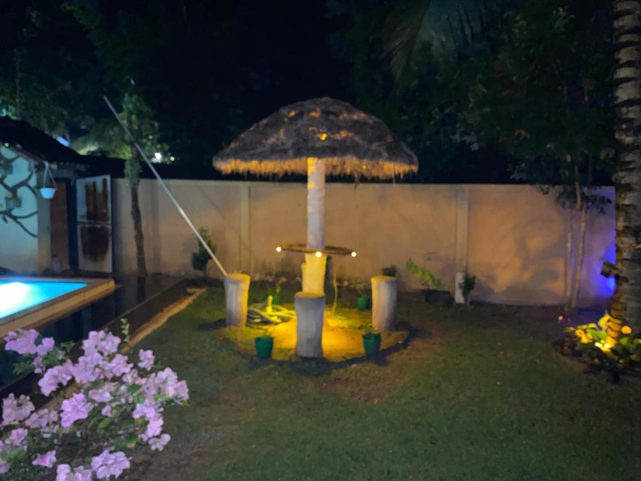 Mandavilla Airport Transit Hotel Katunayake Exterior photo